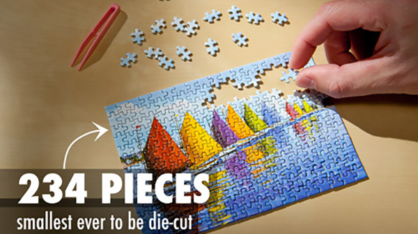 worlds-smallest-jigsaw-puzzle-table